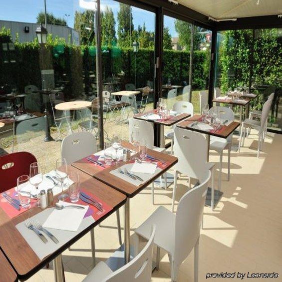Campanile Valence Sud Hotel Exterior photo