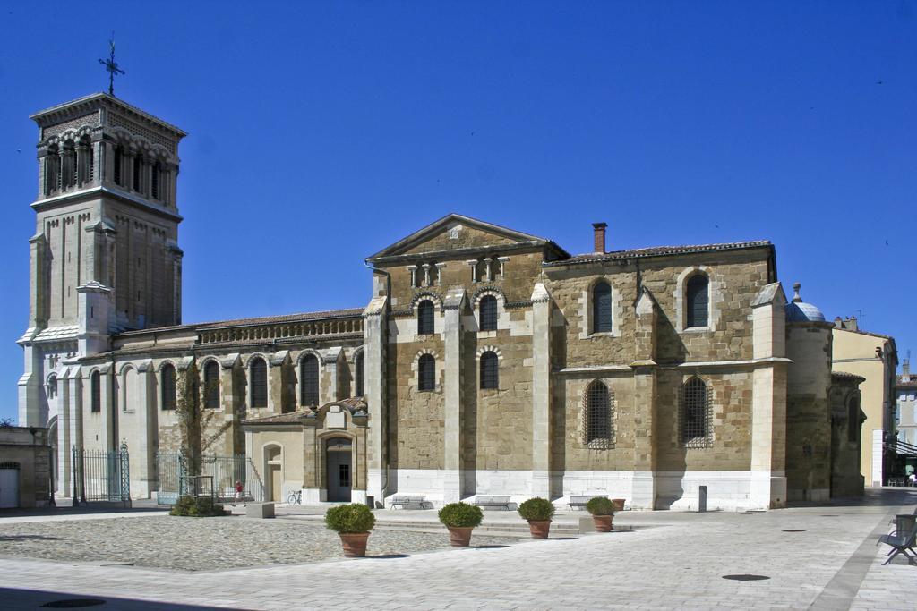 Campanile Valence Sud Hotel Exterior photo
